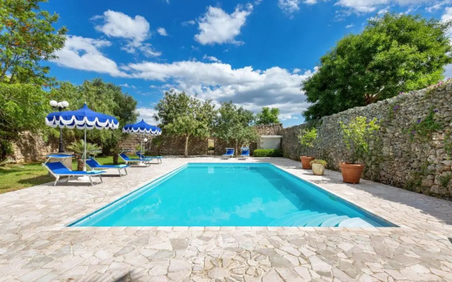 Villa Medici alla Macchia by BarbarHouse