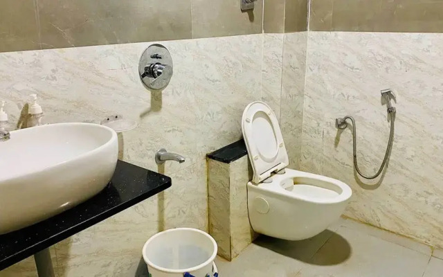 Hotel Gayatri Palace