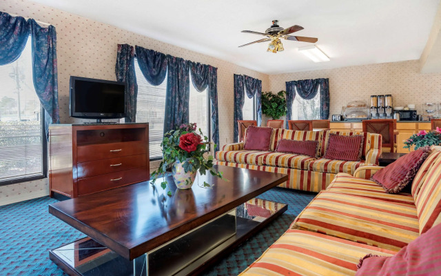 Econo Lodge Pearl - Jackson