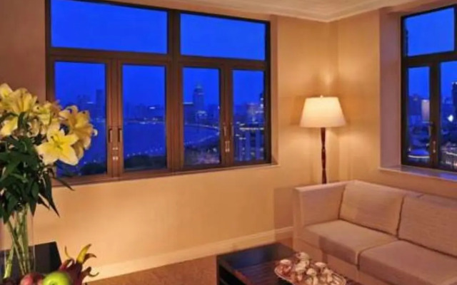 Broadway Mansions Hotel - On the Bund