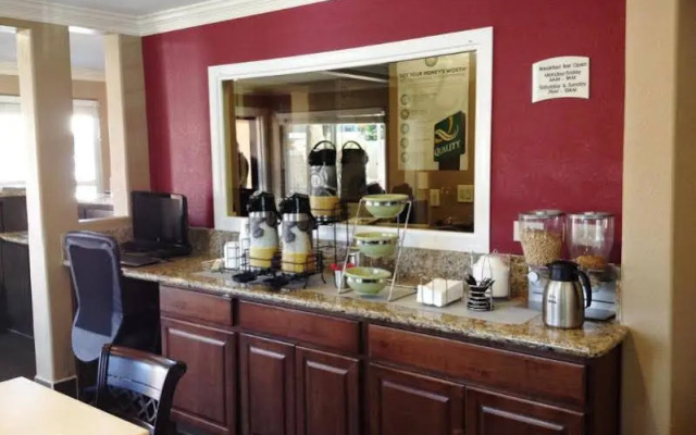 Americas Best Value Inn & Suites Escondido