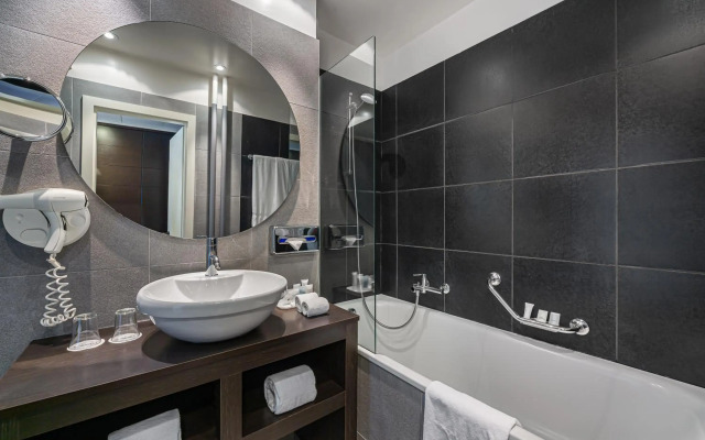 Hotel Jade