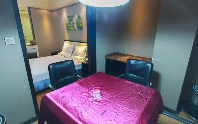 Yicheng Hotel (Henan University of Technology)