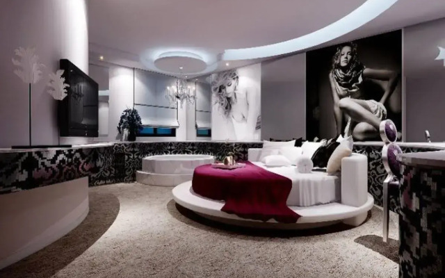 Quzhou Long Fashion Hotel Darunfa Branch