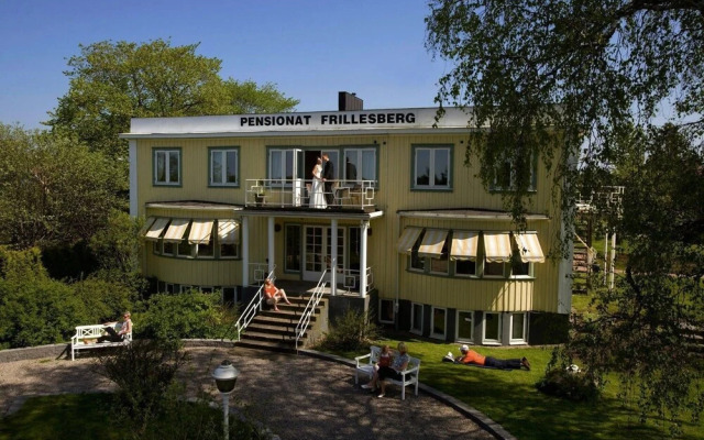 hotelImage