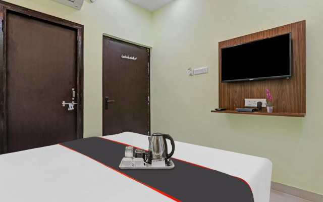 Collection O 70162 Hotel Shiva Palace