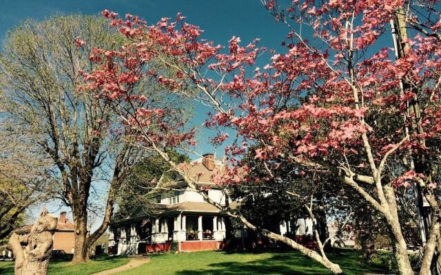 The Inn at Glen Alpine