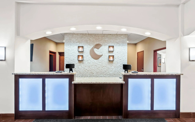 Comfort Inn & Suites