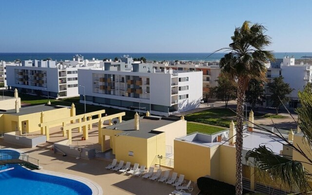 Casa Condomnio do Mar - 8 Minutos da Praia