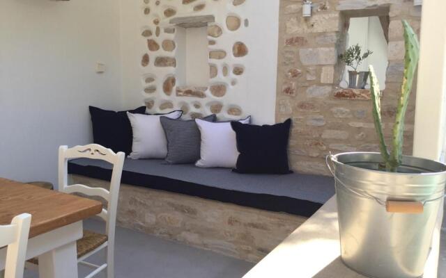 Modern House near Parikia with 3 bedrooms & 2 bath