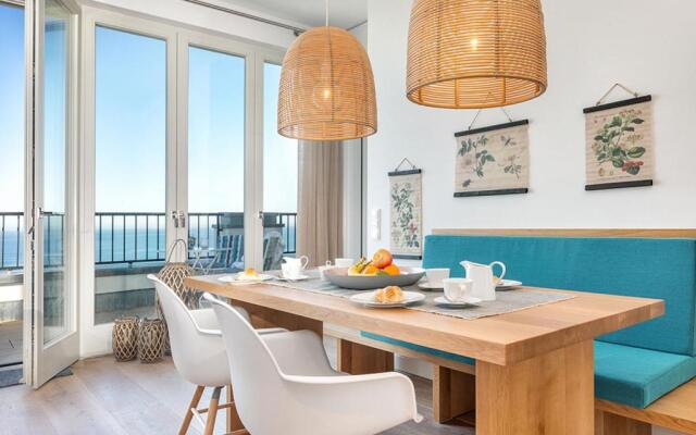 "FIRST" Sellin F645 Meerblick-Suite "View" im fünften OG