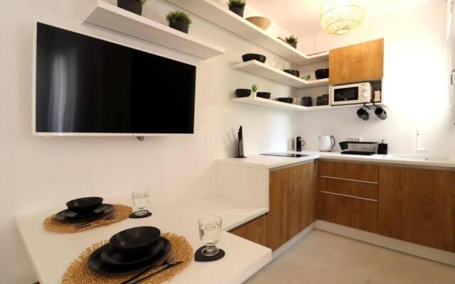 The Nine Graces - Agia Anna Beach Apartements