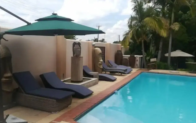 Shamba Lodge