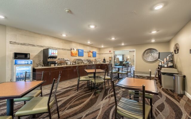 Comfort Inn & Suites