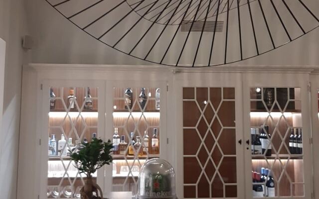 MouraSuites Hotel