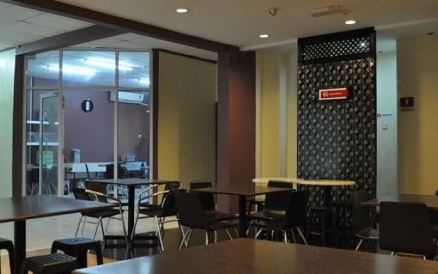 Alia Express Ferringhi