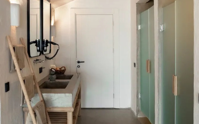 Harbour Suites