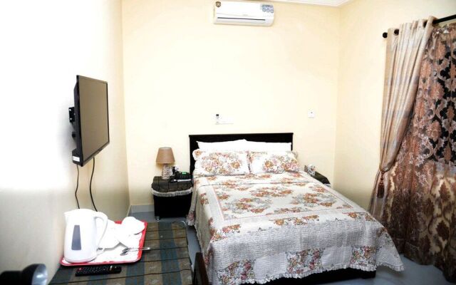 Target Hill Hotel