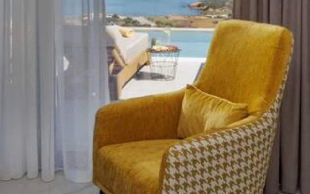 Sunny Drops Villa White by Estia
