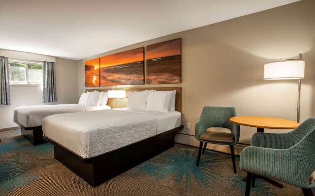 Days Inn by Wyndham Marquette
