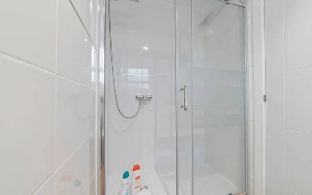 Contemporary Apartment With One-bedroom in Salamanca, Madrid