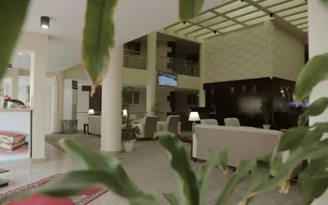 Sand Beach Suites(Families only)