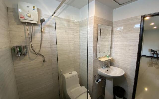 Formerly RedDoorz Premium near Ekkamai BTS Station