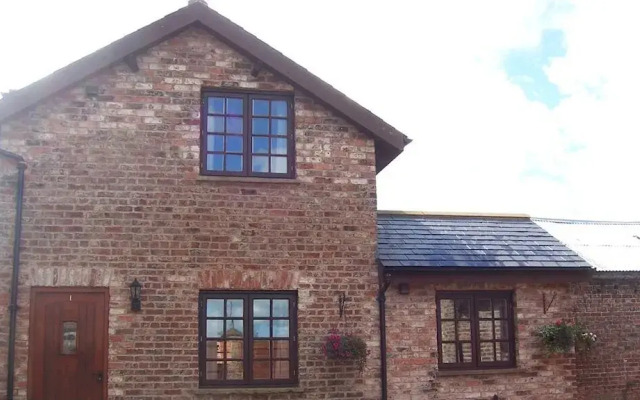 Thompsons Arms Holiday Lets + B & B