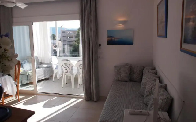 Miramar 28A