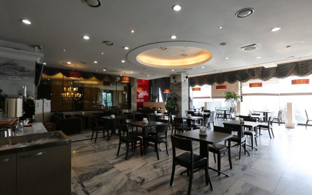 Metro Tourist Hotel