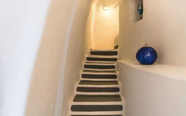 Astraea House