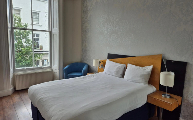 Spacious Two Bedroom Apartment in Westminster