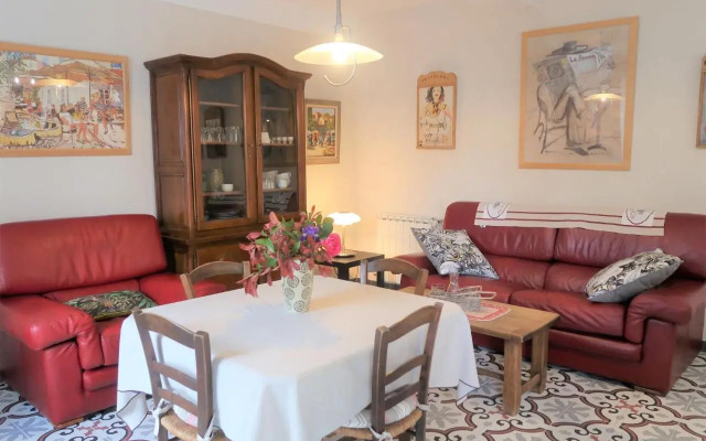 Holiday Home L'Olivier - MBE102