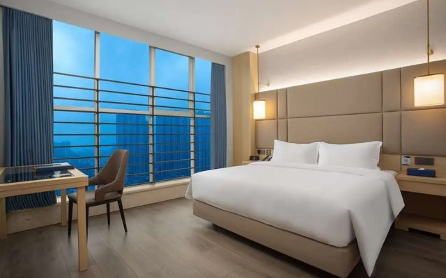 Days Hotel BY Wyndham Shenzhen Sanlian