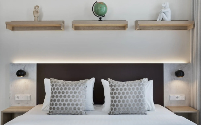 Stellaris Apartment Hotel