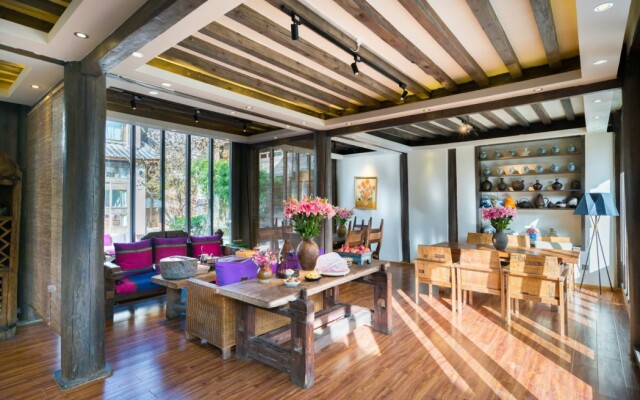 Lijiang Huifeng Hotel