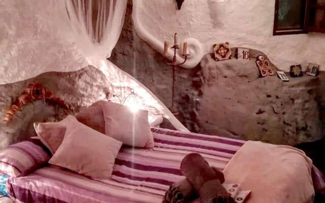 Villa With 3 Bedrooms in Loja, With Wonderful Mountain View, Private Pool, Enclosed Garden - 50 km From the Beach