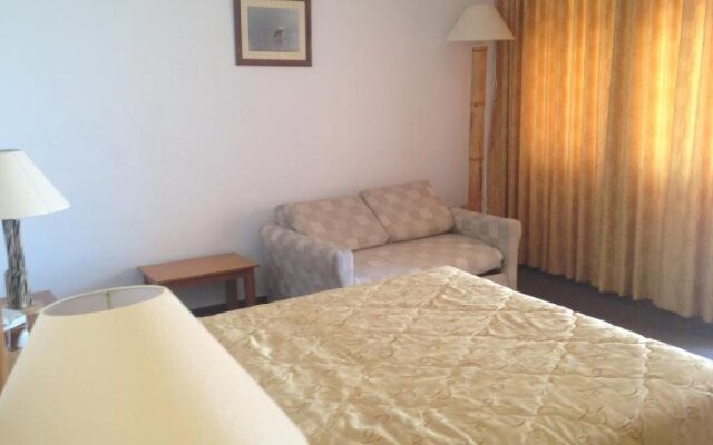 Hotel El Condor