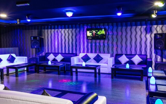 Loumage Suites & Spa Seef