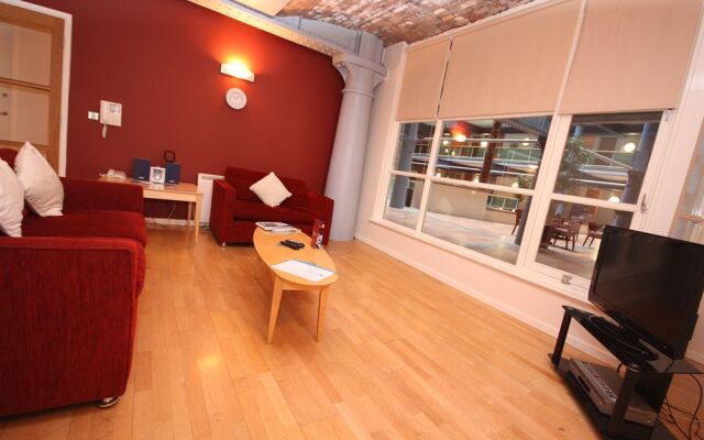 Native Manchester Hotel