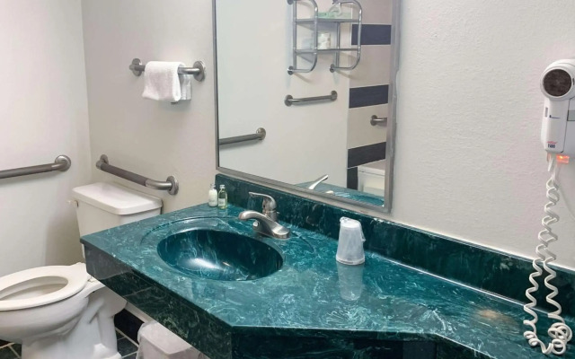 Royal Inn Rockville