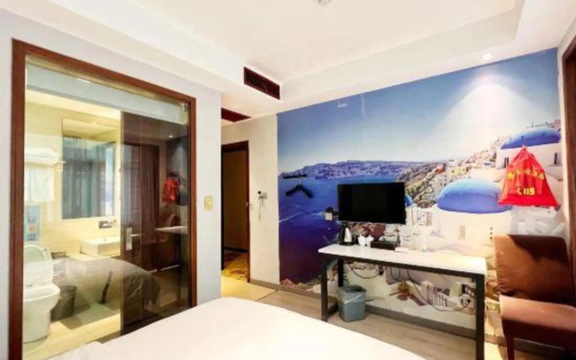 Yuhuan Anyi Business Hotel (Bus Station)