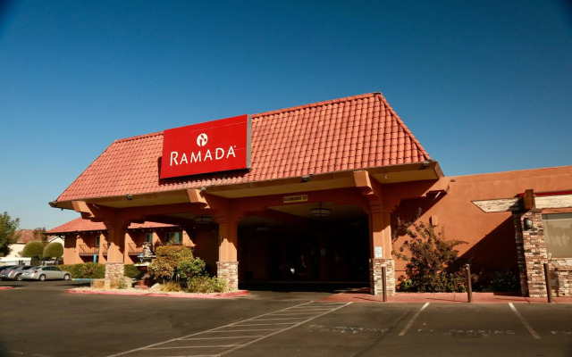 Ramada by Wyndham Fresno North