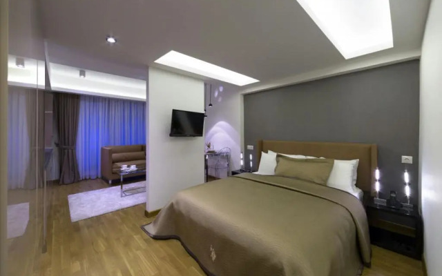 The Place Suit