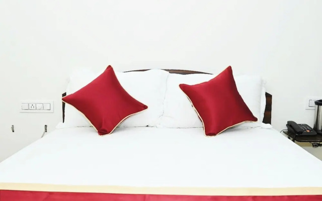 Goroomgo Skyee Residency Chandigarh