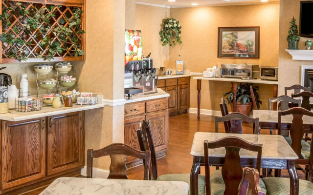 Quality Inn Greeneville - Tusculum