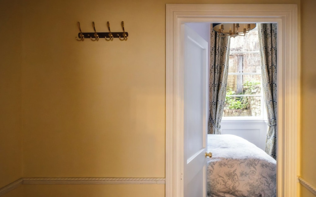 Stunning 1 Bedroom Flat in Central Bath
