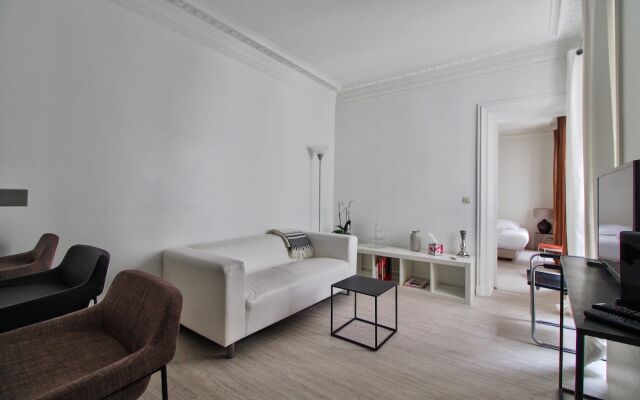 Very Cosy Parisian Apartment