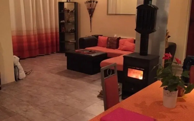 Inviting 4-bed Villa in Dolishte