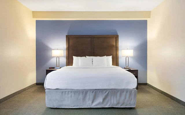 Red Roof Inn PLUS+ & Suites Chattanooga - Downtown